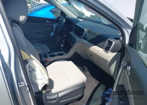 2021 Kia Sportage Lx z USA, uszkodzony, nr VIN KNDPM3AC6M7911962